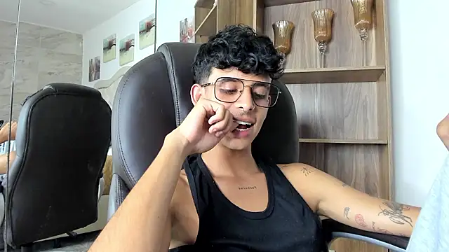 Ibratxandy online show from March 10, 2026, 9:20 pm