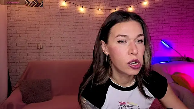 Snapshot of ReginaFoXXXy chatting on September 13, 2025, 11:32 am ReginaFoXXXy online show from September 13, 2025, 11:32 am