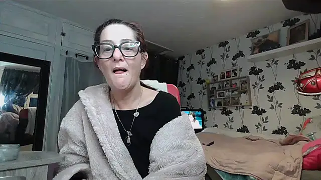 Snapshot of Mistress-Ivy51 chatting on February 7, 2026, 6:39 am Mistress-Ivy51 online show from February 7, 2026, 6:39 am