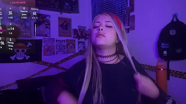 Snapshot of PixelKitty_ chatting on March 6, 2026, 2:19 am PixelKitty online show from March 6, 2026, 2:19 am