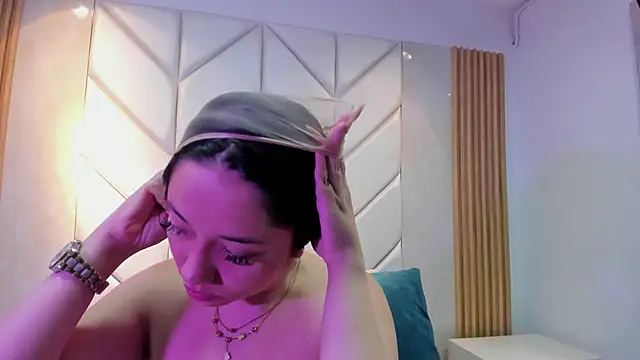 Snapshot of BarbieMonet chatting on October 30, 2025, 12:17 pm BarbieMonet online show from October 30, 2025, 12:17 pm