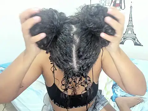 Snapshot of Hellen_scot chatting on December 5, 2025, 12:41 am Hellen scot online show from December 5, 2025, 12:41 am