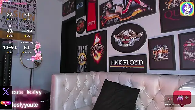 Snapshot of lesly_cutee chatting on November 19, 2025, 12:27 pm lesly cutee online show from November 19, 2025, 12:27 pm