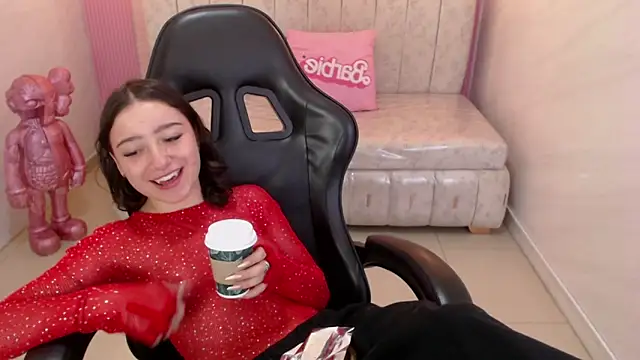 Snapshot of venuss09_s chatting on February 3, 2026, 1:16 pm venuss09 s online show from February 3, 2026, 1:16 pm