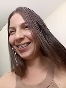 Snapshot of Arianna_Moss chatting on March 10, 2026, 1:10 am Arianna Moss online show from March 10, 2026, 1:10 am