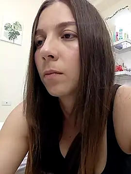 Snapshot of Arianna_Moss chatting on March 19, 2026, 11:09 pm Arianna Moss online show from March 19, 2026, 11:09 pm
