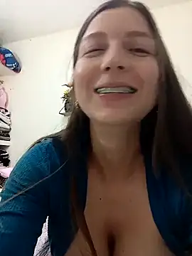Snapshot of Arianna_Moss chatting on March 26, 2026, 1:44 am Arianna Moss online show from March 26, 2026, 1:44 am