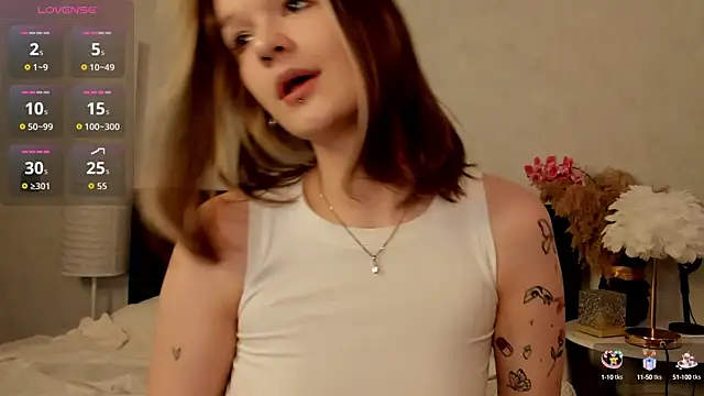 Kati Li online show from September 19, 2025, 10:16 am