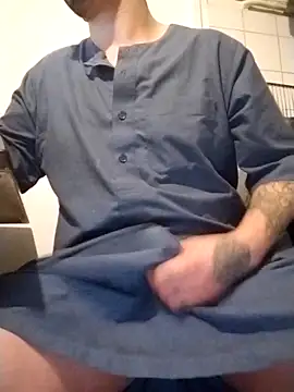 Snapshot of JuicyBigcock@xh chatting on October 18, 2025, 12:02 am JuicyBigcockxh online show from October 18, 2025, 12:02 am