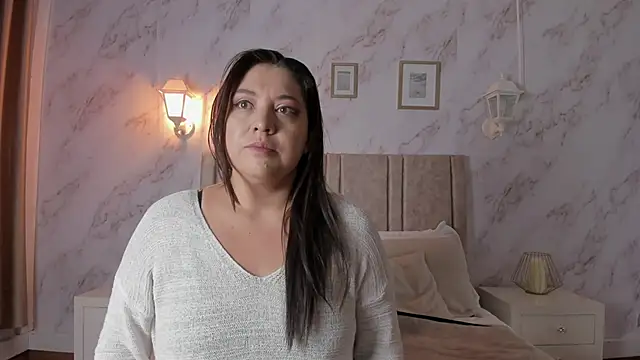 Snapshot of Paula_And chatting on March 1, 2026, 11:12 am Paula And online show from March 1, 2026, 11:12 am