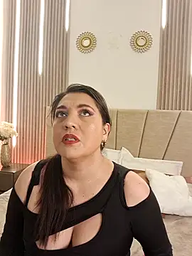 Snapshot of Paula_And chatting on March 26, 2026, 12:22 pm Paula And online show from March 26, 2026, 12:22 pm