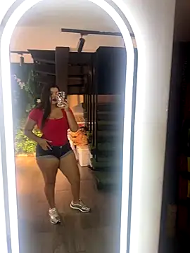 Snapshot of SiennaMonroe_ chatting on September 17, 2025, 4:08 pm SiennaMonroe online show from September 17, 2025, 4:08 pm