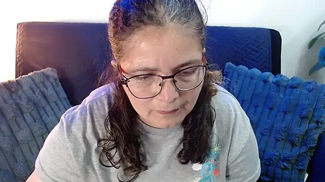 Snapshot of Linda_banks_ chatting on June 16, 2026, 2:03 am Linda banks online show from June 16, 2026, 2:03 am