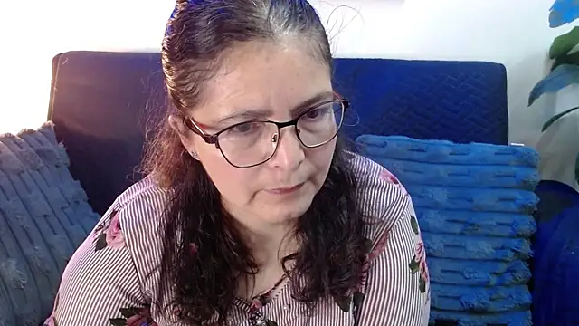 Snapshot of Linda_banks_ chatting on June 17, 2026, 1:52 am Linda banks online show from June 17, 2026, 1:52 am