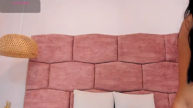 dani velvet online show from October 1, 2025, 3:34 am