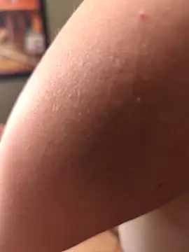 Snapshot of EllieEnchantress chatting on December 20, 2025, 12:45 pm EllieEnchantress online show from December 20, 2025, 12:45 pm