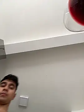 Snapshot of TommyDesire chatting on December 4, 2025, 7:55 pm TommyDesire online show from December 4, 2025, 7:55 pm