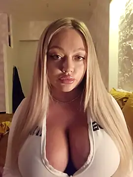 misstitmouseofficial online show from November 6, 2025, 5:58 pm