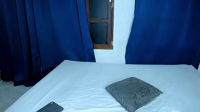 nahomy ryans online show from January 11, 2026, 2:38 am