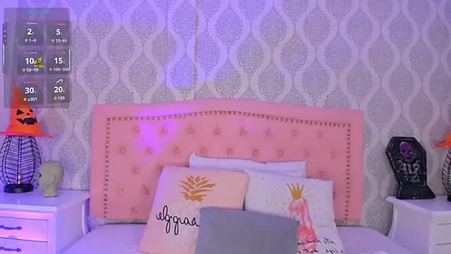 OnlyGia online show from October 30, 2025, 7:47 pm