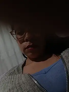 Snapshot of JenniferLegs chatting on October 29, 2025, 1:30 am JenniferLegs online show from October 29, 2025, 1:30 am