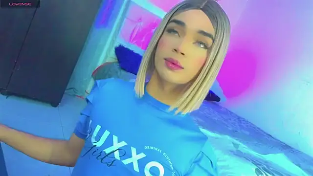 Snapshot of HANNAH_BACKERS chatting on October 15, 2025, 9:59 pm HANNAH BACKERS online show from October 15, 2025, 9:59 pm