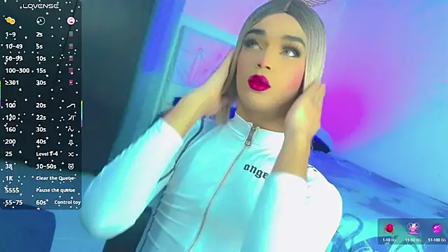 Snapshot of HANNAH_BACKERS chatting on October 17, 2025, 5:43 am HANNAH BACKERS online show from October 17, 2025, 5:43 am