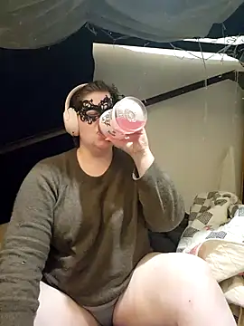 Snapshot of VeiledMuse chatting on October 21, 2025, 1:17 am VeiledMuse online show from October 21, 2025, 1:17 am