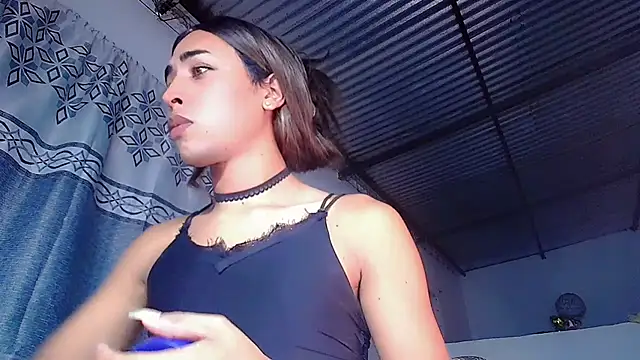 Snapshot of Anthonella_valentina chatting on June 30, 2026, 3:18 am Anthonella valentina online show from June 30, 2026, 3:18 am