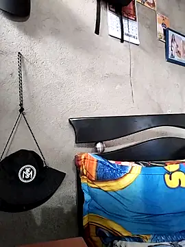 Tussi-amor online show from September 15, 2025, 3:45 pm