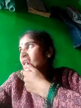 Sneha sharma1 online show from October 30, 2025, 9:33 am