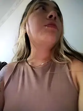  ManuVeelez online show from November 29, 2025, 6:49 am