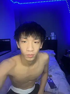 Kailertwink online show from March 15, 2026, 4:07 am