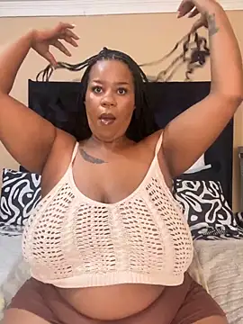 Snapshot of THICKBUNNYCHICKxxx chatting on February 19, 2026, 10:22 am THICKBUNNYCHICKxxx online show from February 19, 2026, 10:22 am