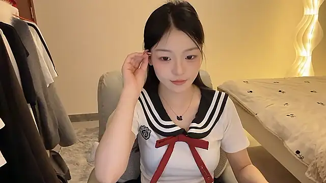 Robin-o3 online show from January 13, 2026, 4:56 pm