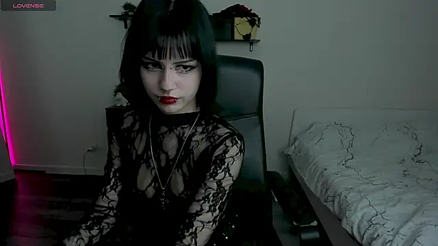 LiyaLuna online show from February 9, 2026, 4:00 pm