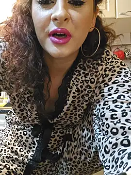 ShineBright88 online show from September 12, 2025, 8:09 pm