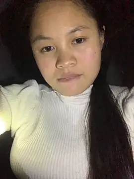 Snapshot of NhuFox chatting on November 21, 2025, 12:48 pm NhuFox online show from November 21, 2025, 12:48 pm