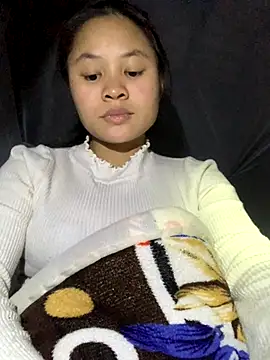 Snapshot of NhuFox chatting on November 22, 2025, 1:10 pm NhuFox online show from November 22, 2025, 1:10 pm