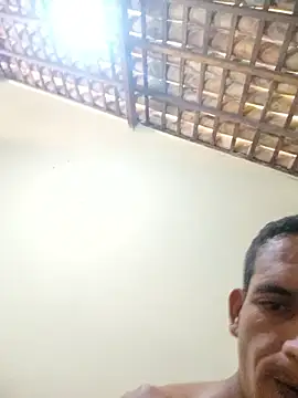 Snapshot of Red2TZ chatting on March 8, 2026, 11:36 am Red2TZ online show from March 8, 2026, 11:36 am