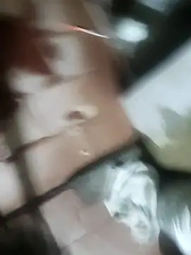 Snapshot of Red2TZ chatting on March 9, 2026, 10:14 pm Red2TZ online show from March 9, 2026, 10:14 pm