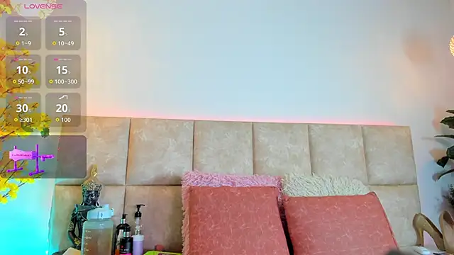 Snapshot of KarolBlanco chatting on September 9, 2025, 2:33 am KarolBlanco online show from September 9, 2025, 2:33 am