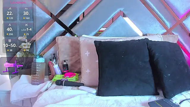 Snapshot of KarolBlanco chatting on September 14, 2025, 2:33 am KarolBlanco online show from September 14, 2025, 2:33 am