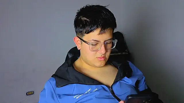 Snapshot of Ryan_Doretti chatting on September 18, 2025, 11:01 am Ryan Doretti online show from September 18, 2025, 11:01 am