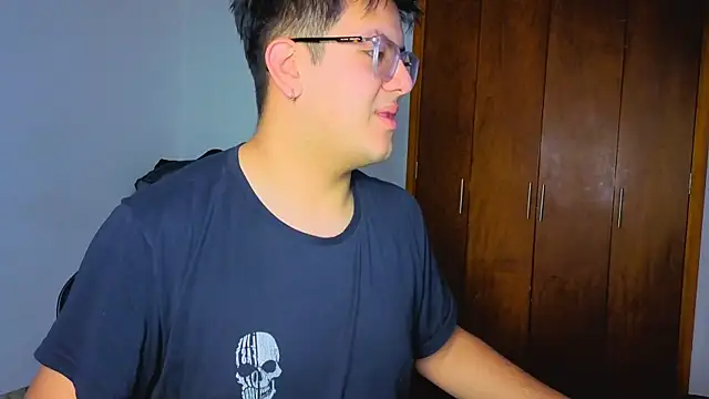 Snapshot of Ryan_Doretti chatting on September 24, 2025, 10:29 am Ryan Doretti online show from September 24, 2025, 10:29 am