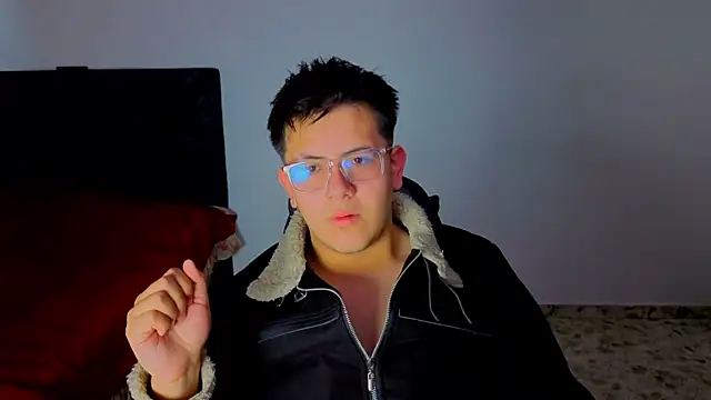 Snapshot of Ryan_Doretti chatting on October 15, 2025, 10:59 am Ryan Doretti online show from October 15, 2025, 10:59 am