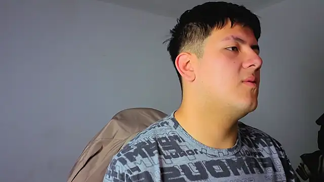 Snapshot of Ryan_Doretti chatting on October 22, 2025, 1:33 pm Ryan Doretti online show from October 22, 2025, 1:33 pm