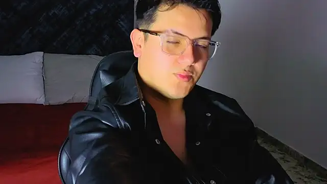 Snapshot of Ryan_Doretti chatting on October 27, 2025, 11:25 am Ryan Doretti online show from October 27, 2025, 11:25 am