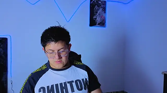 Snapshot of Ryan_Doretti chatting on November 3, 2025, 12:39 pm Ryan Doretti online show from November 3, 2025, 12:39 pm