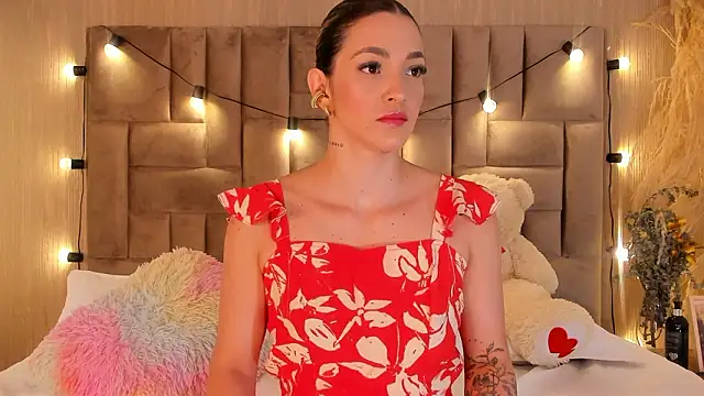 ClaradelMar online show from February 13, 2026, 10:11 am